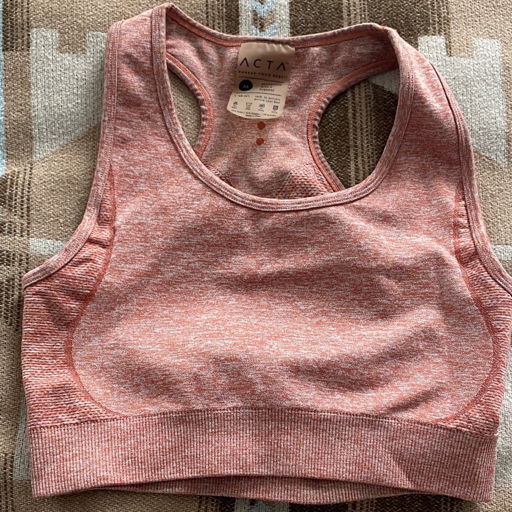 Women’s ACTA sports bra.